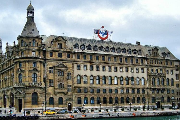 Gar Haydarpasha:meelelahutus rongis